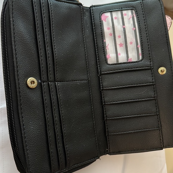 Betsey Johnson Unicorn Wallet - Picture 5 of 9